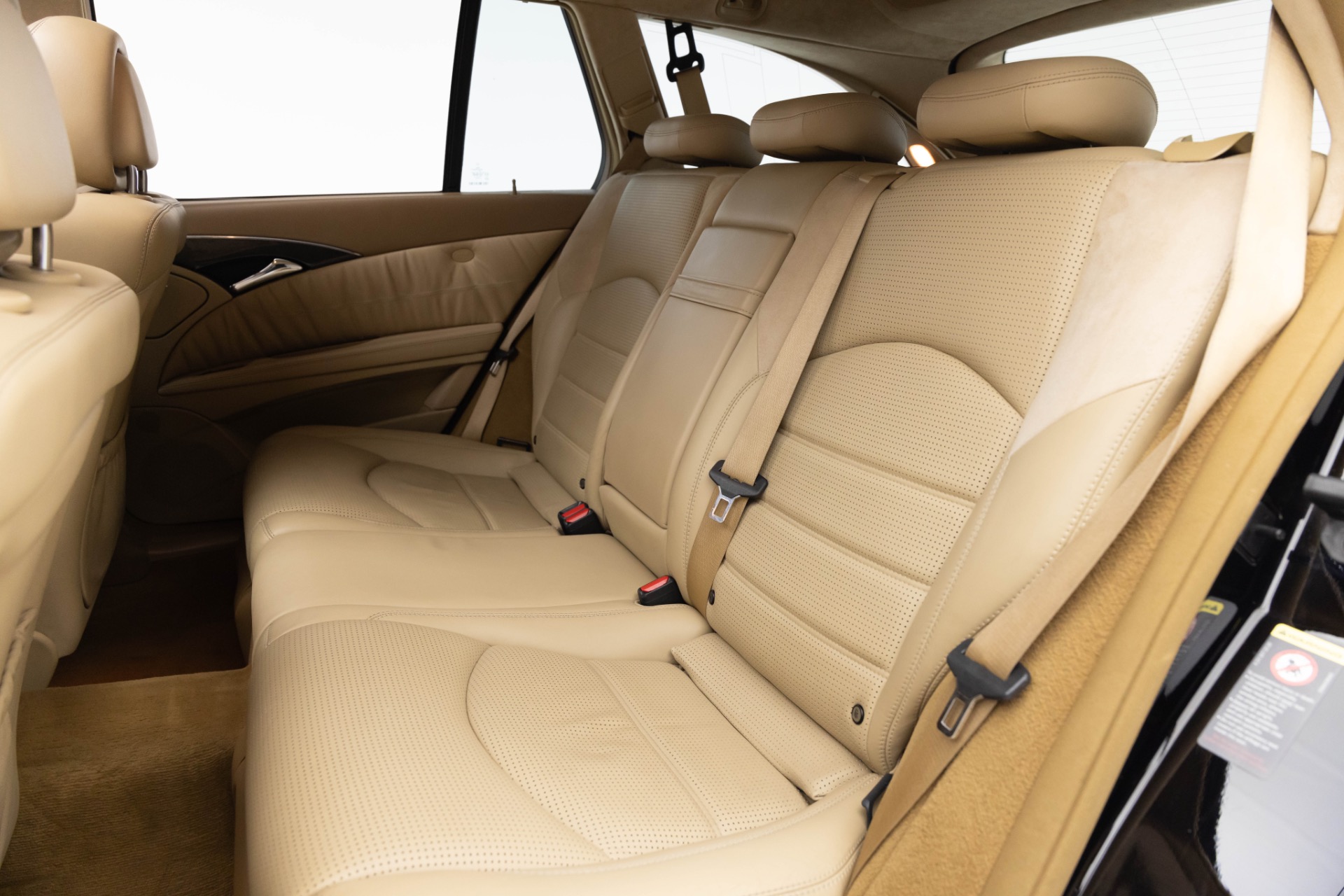 2008 Mercedes Benz E AMG photo 40