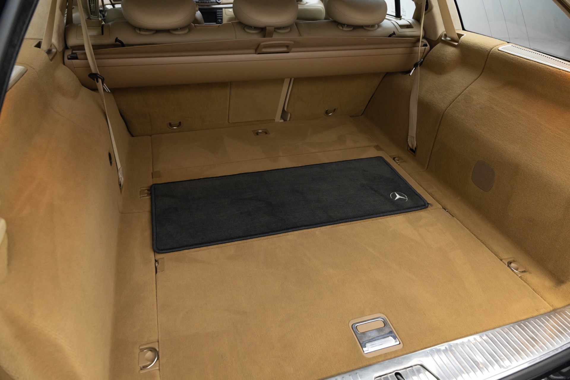 2008 Mercedes Benz E AMG photo 59
