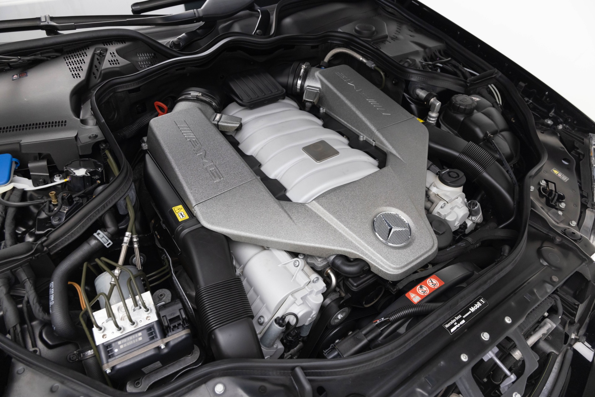2008 Mercedes Benz E AMG photo 60