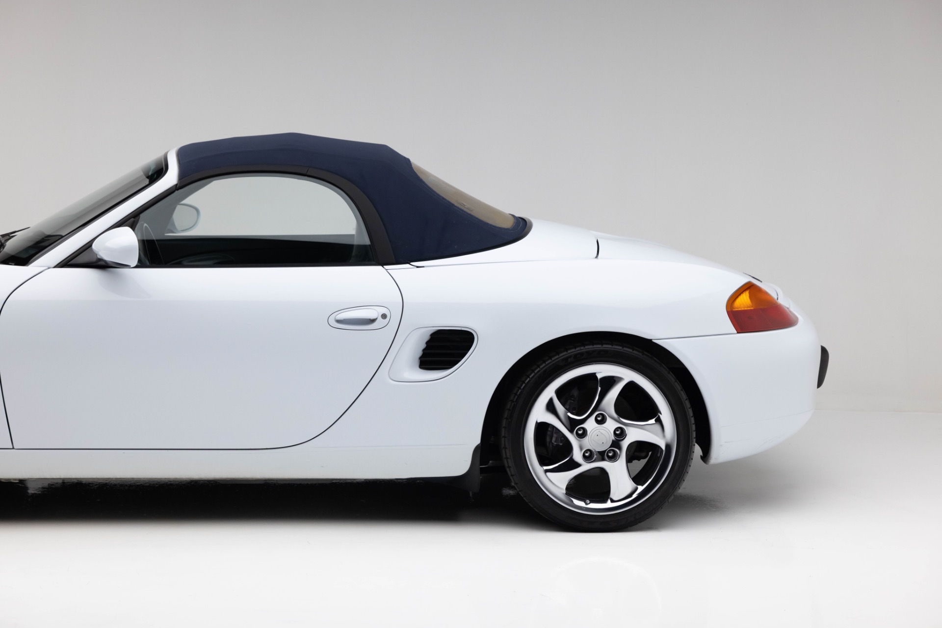 1998 Porsche Boxster photo 17