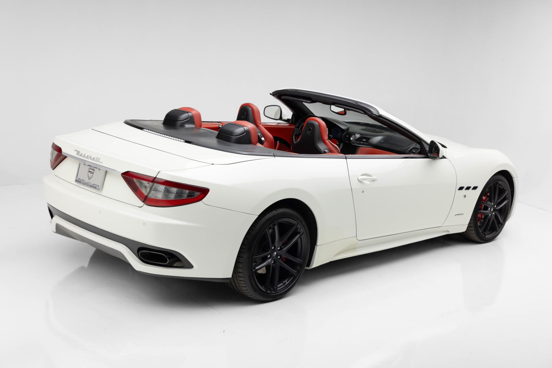 2016 Maserati Granturismo Sport photo 3