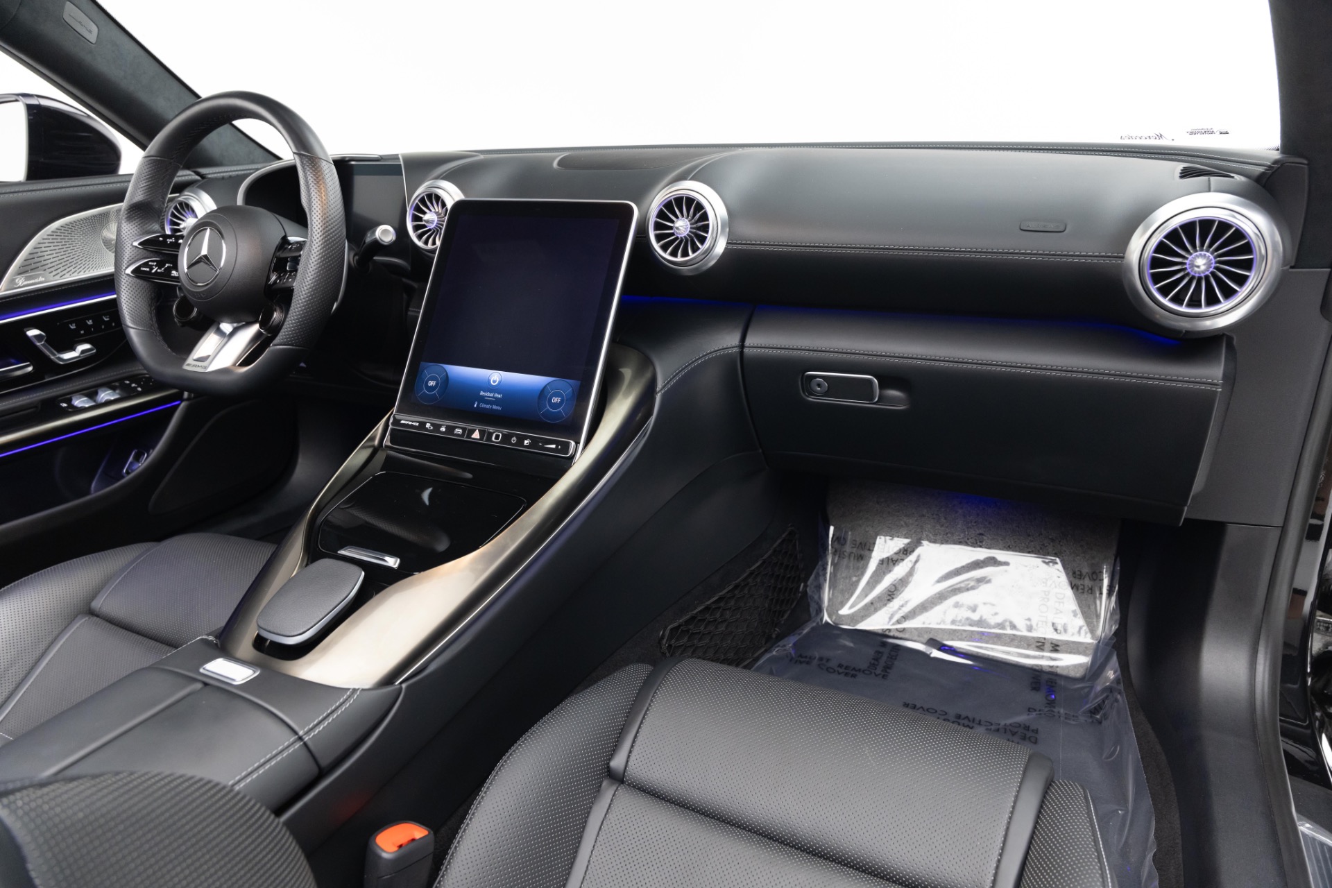 2022 Mercedes Benz SL 63 AMG photo 2