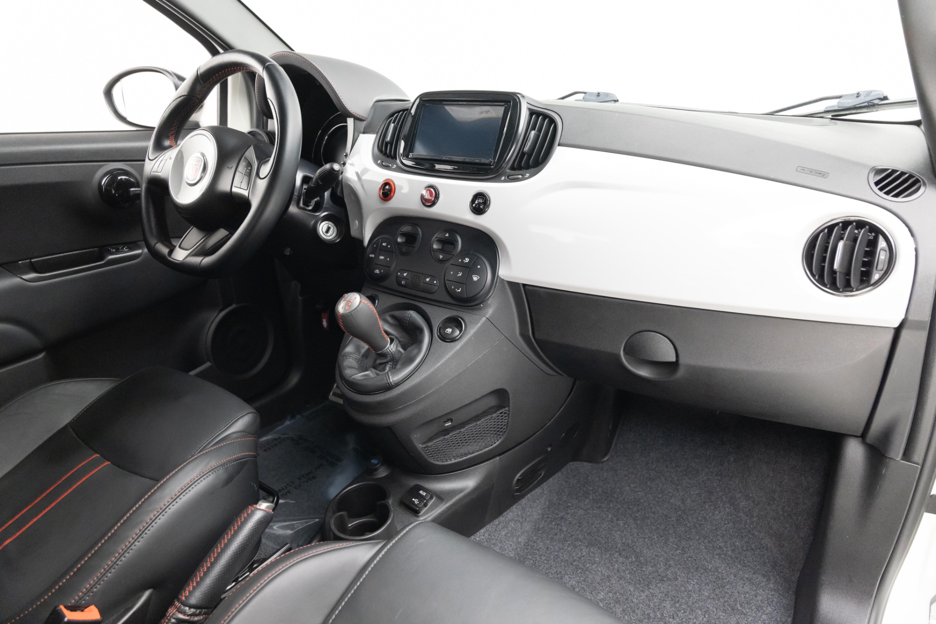 2018 Fiat 500 Abarth photo 2