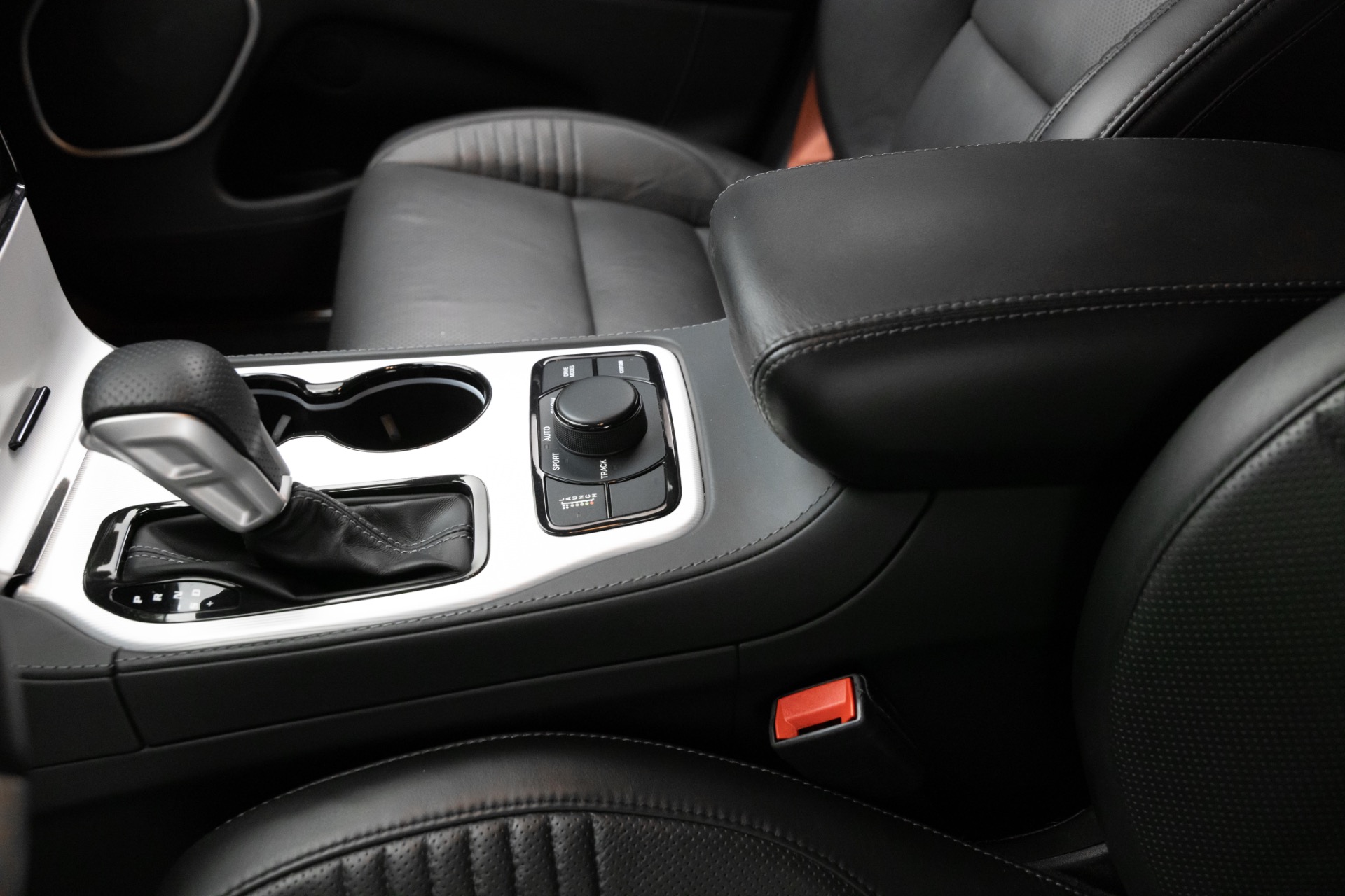 2020 Jeep Grand Cherokee Trackhawk - Photo 32