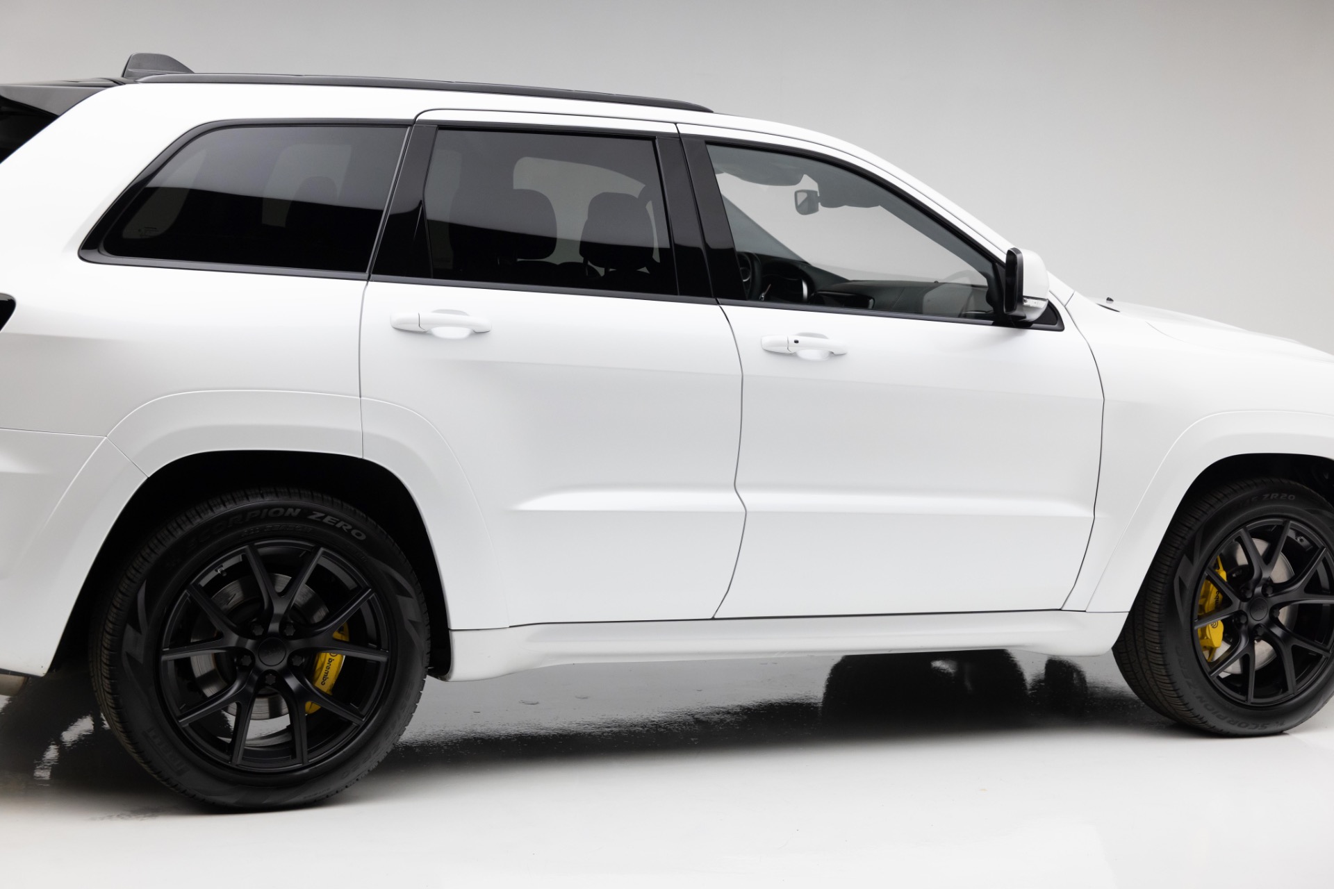 2020 Jeep Grand Cherokee Trackhawk - Photo 35