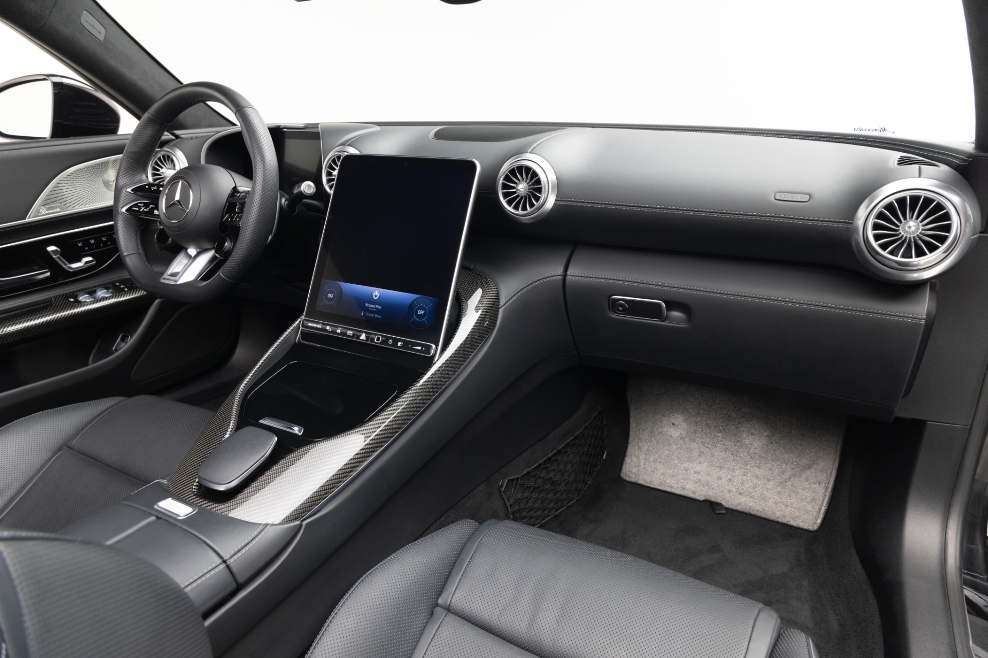 2022 Mercedes Benz SL AMG 63 photo 2