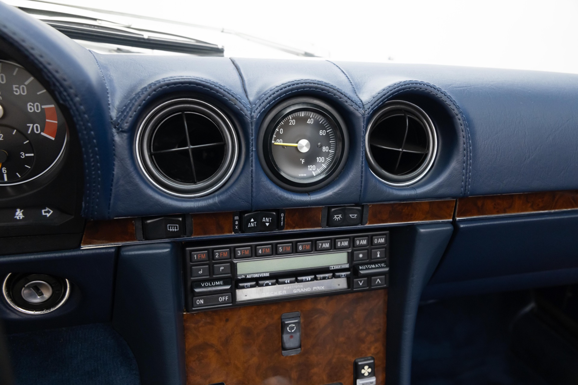 1986 Mercedes-Benz 560 - Photo 16