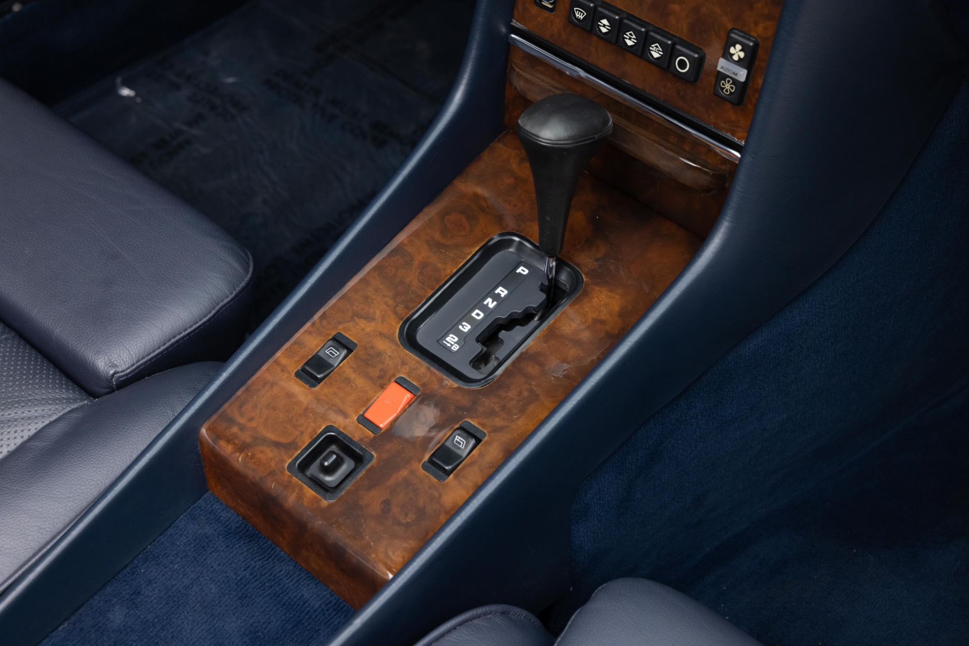 1986 Mercedes-Benz 560 - Photo 26