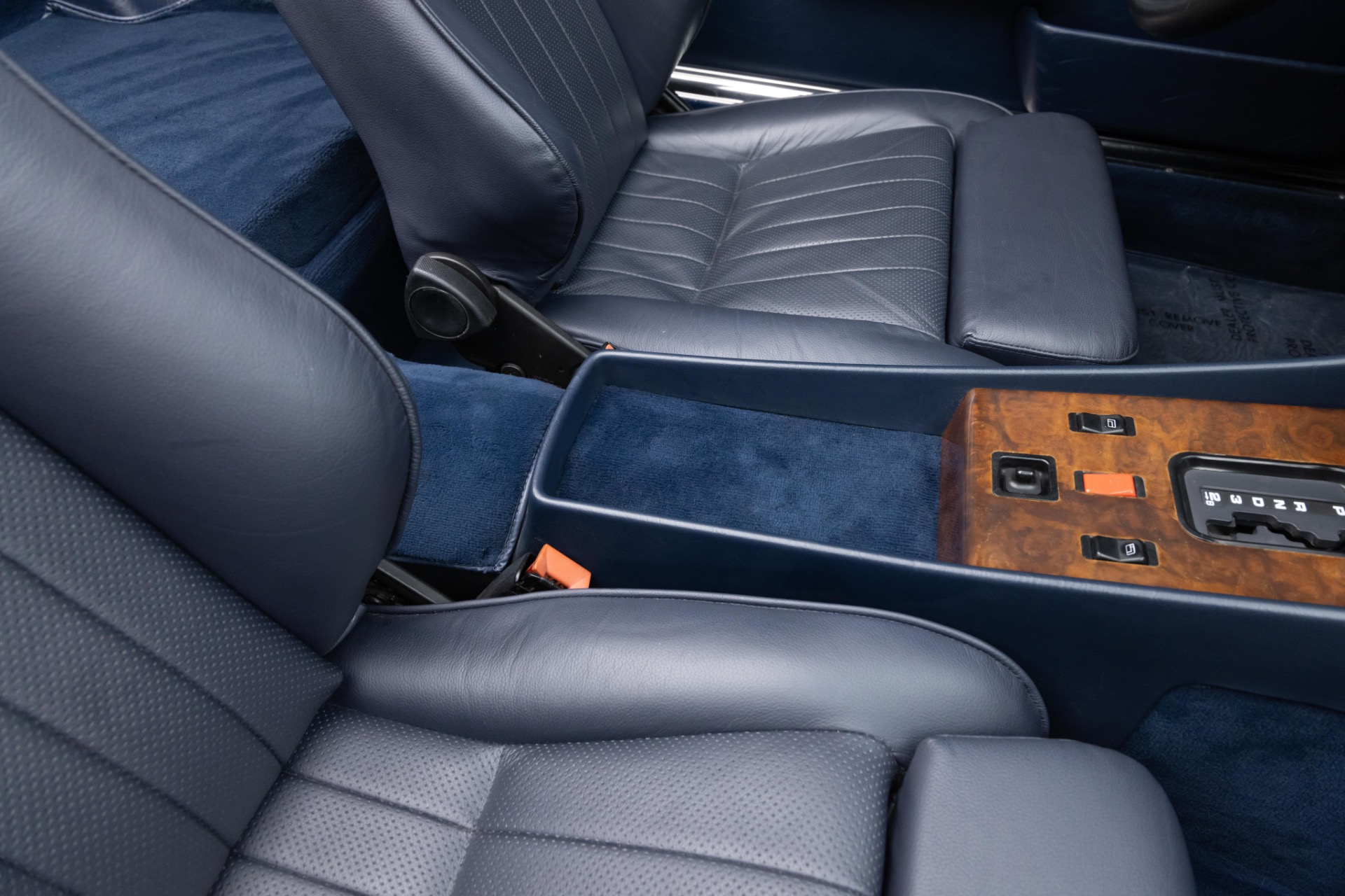 1986 Mercedes-Benz 560 - Photo 34