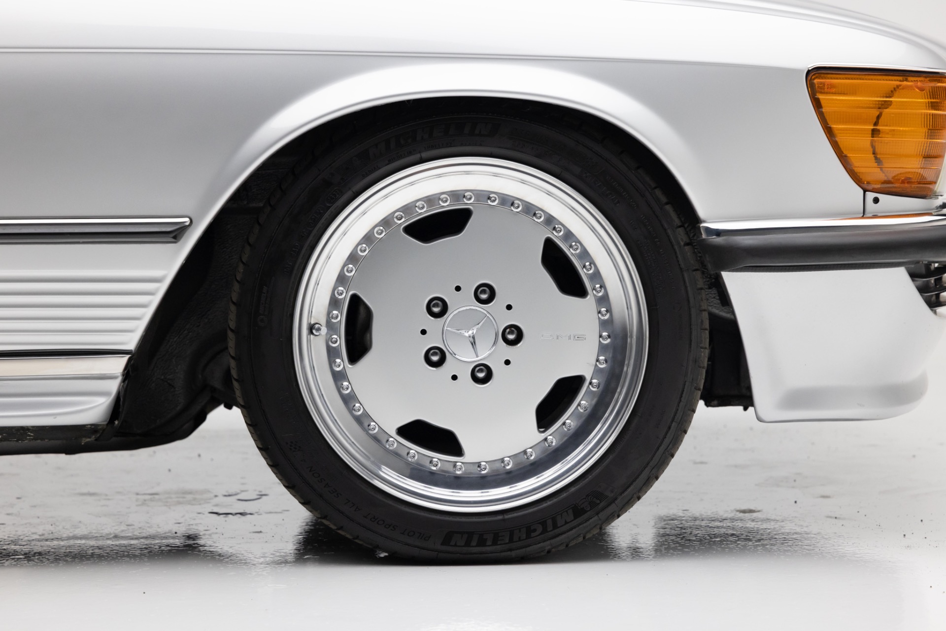 1986 Mercedes-Benz 560 - Photo 71