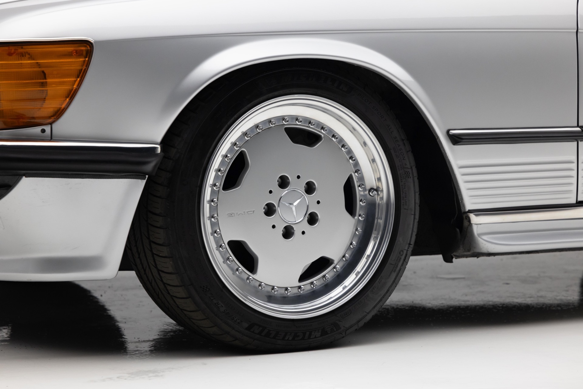 1986 Mercedes-Benz 560 - Photo 73