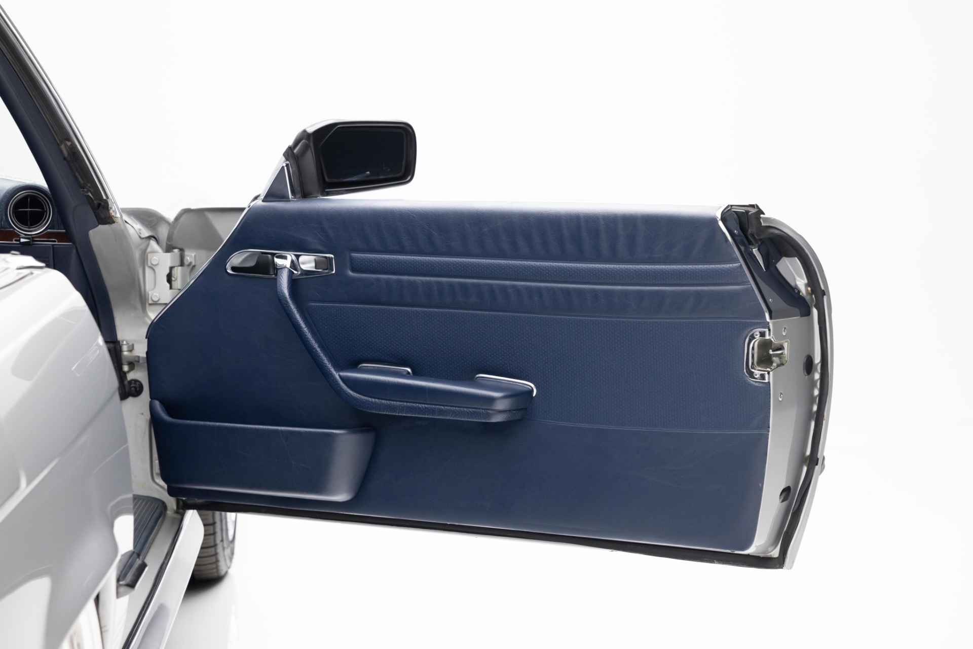 1986 Mercedes-Benz 560 - Photo 81