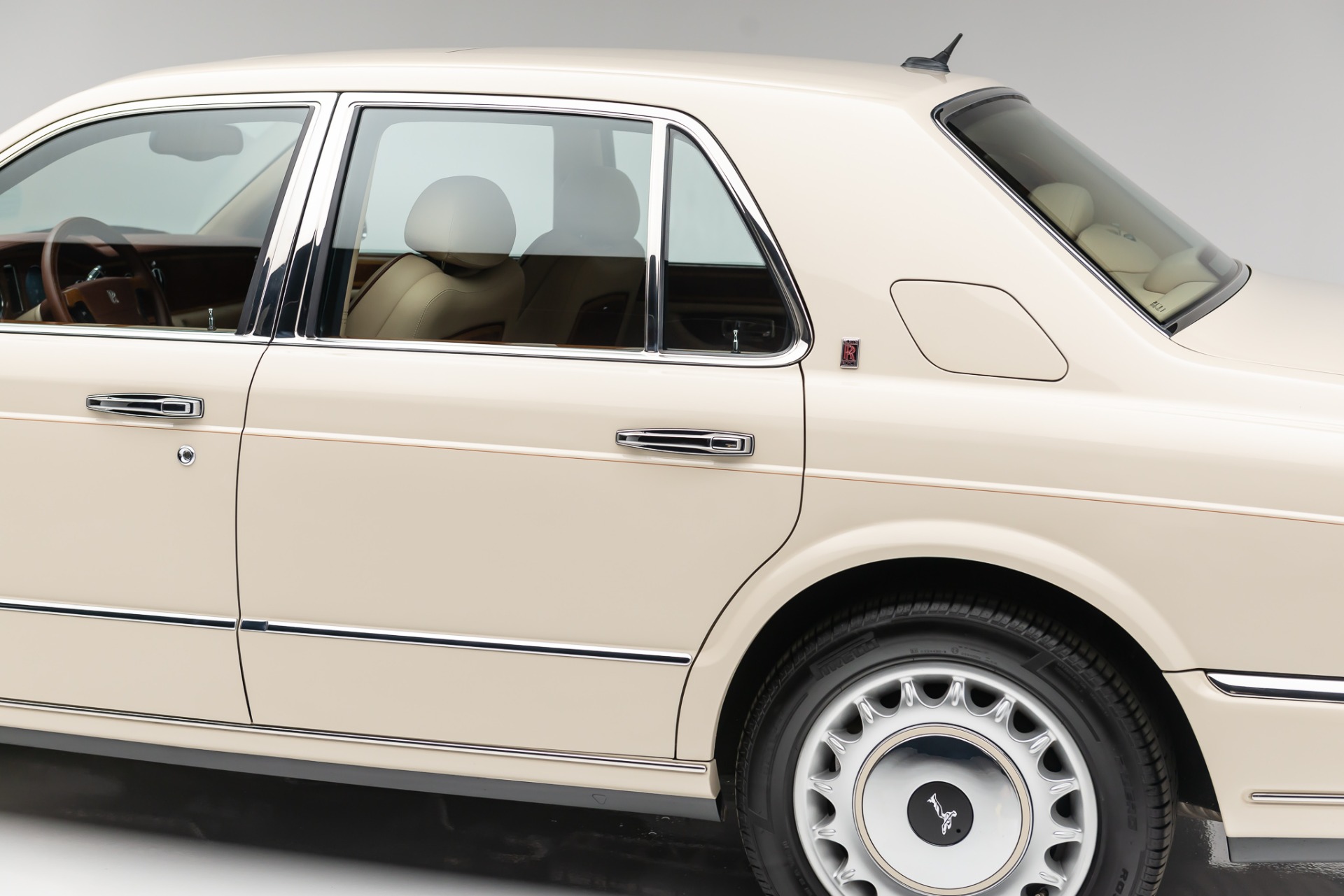 ROLLS ROYCE SILVER SERAPH V12 SALOON AUTO 42948