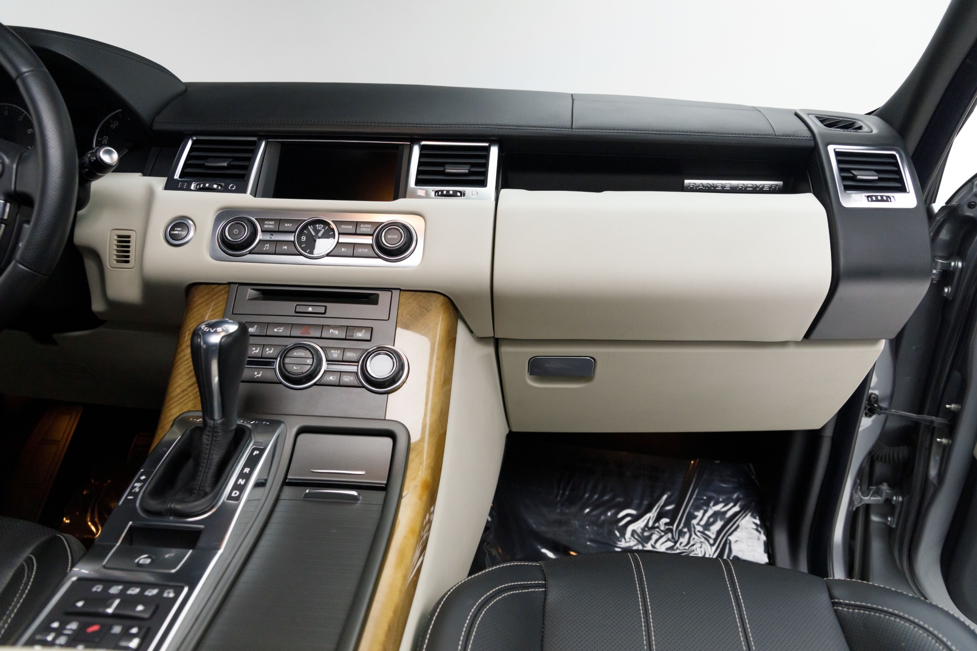 2013 Land Rover Range Rover Sport HSE LUX photo 17