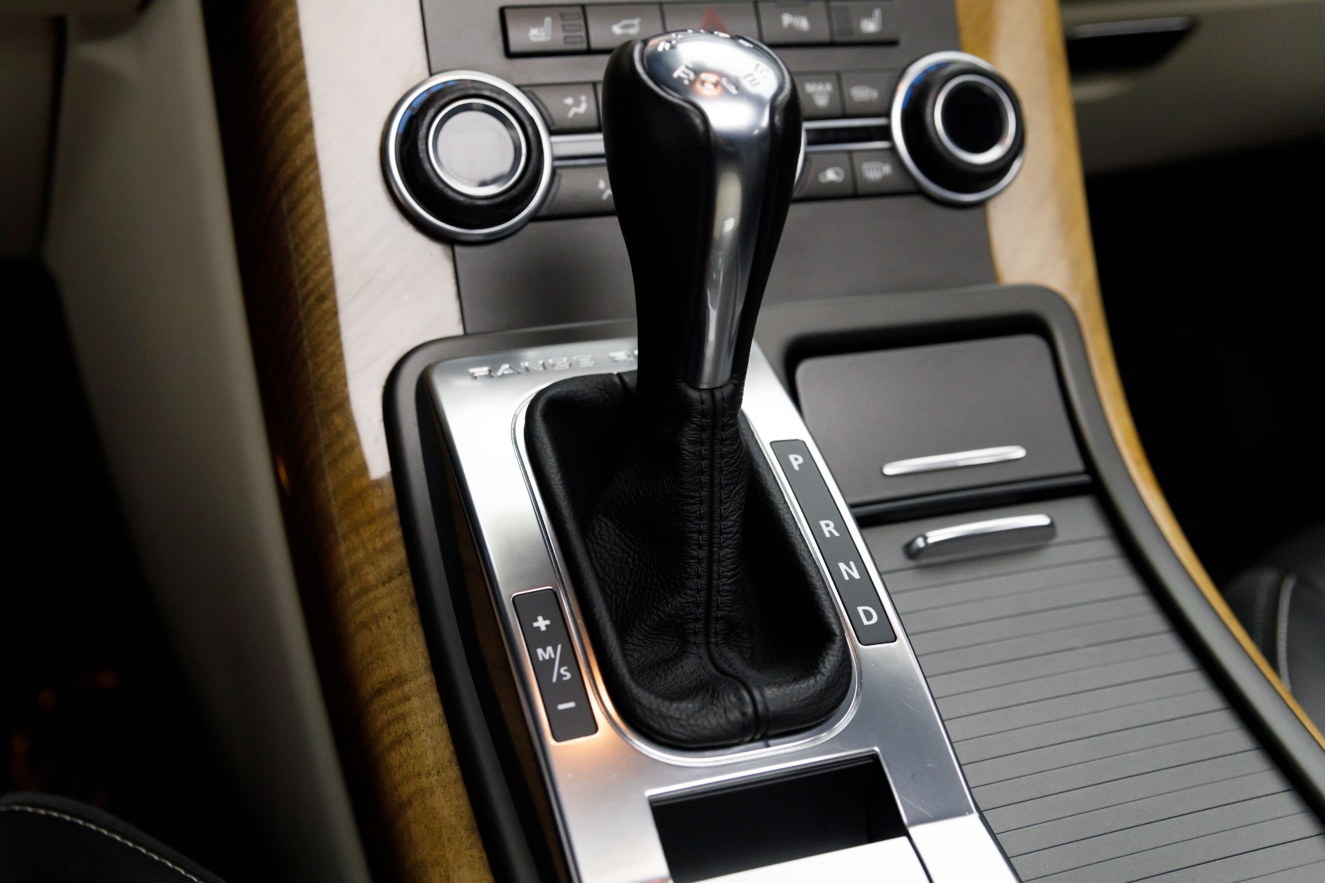 2013 Land Rover Range Rover Sport HSE LUX photo 25