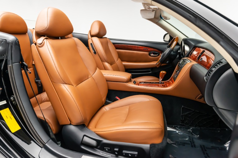 Used 2002 Lexus SC 430 for sale Sold at Private Collection Motors Inc in Costa Mesa CA 92627 6
