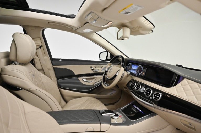 Used 2016 Mercedes-Benz Maybach S 600 MSRP $196,520 Maybach S 600 MSRP $196,520 for sale Sold at Private Collection Motors Inc in Costa Mesa CA 92627 6
