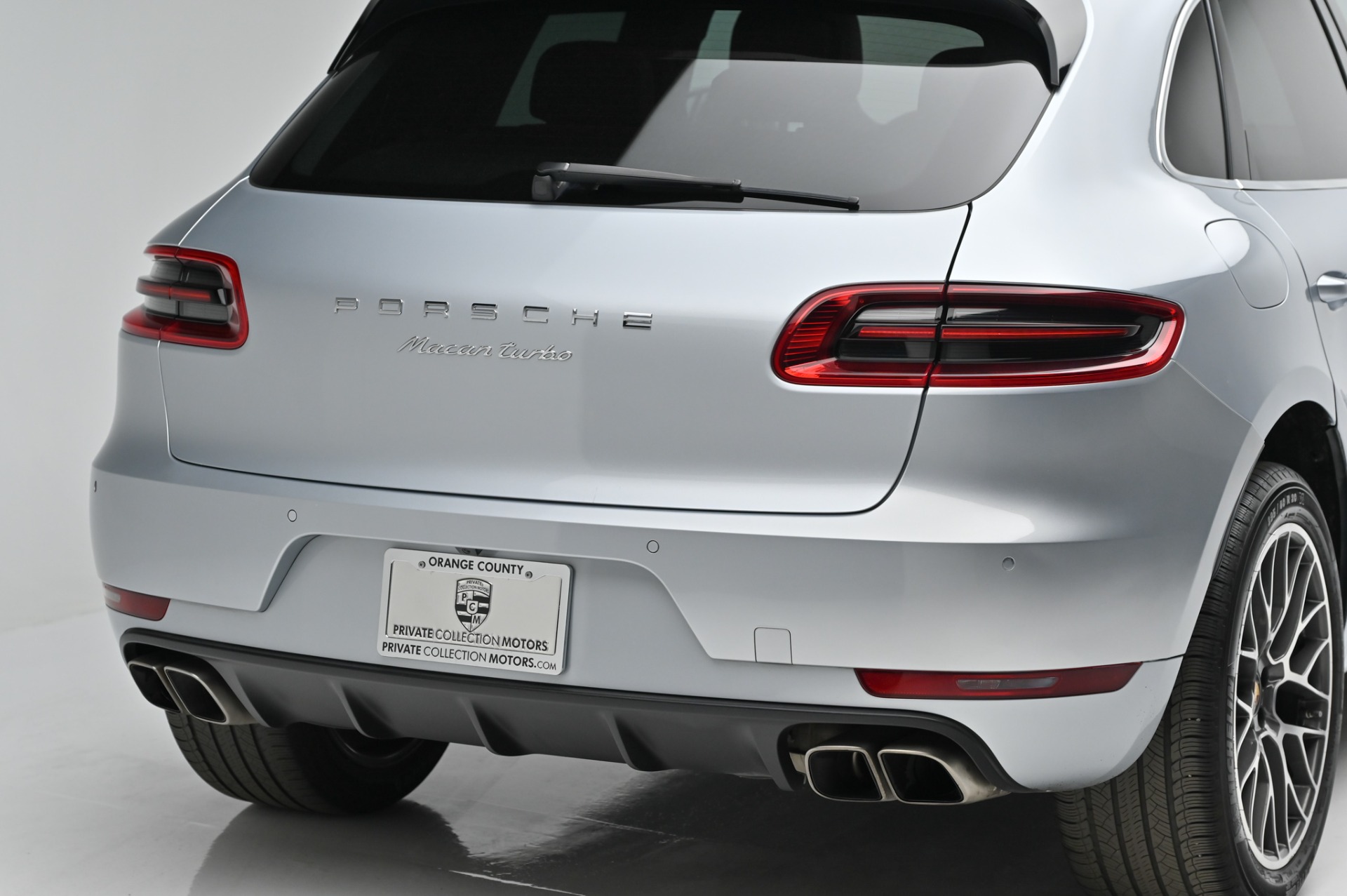 自動車 Porsche Macan Turbo Used-2021-Porsche-Macan-Turbo.jpg
