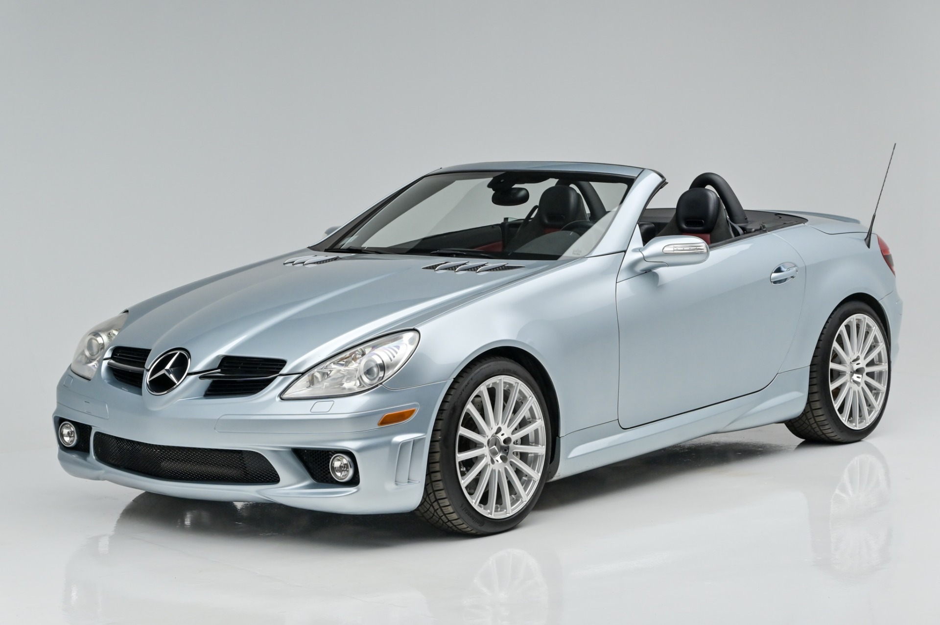 Used 2006 MercedesBenz SLK55 AMG 5.5L AMG For Sale (Sold) Private