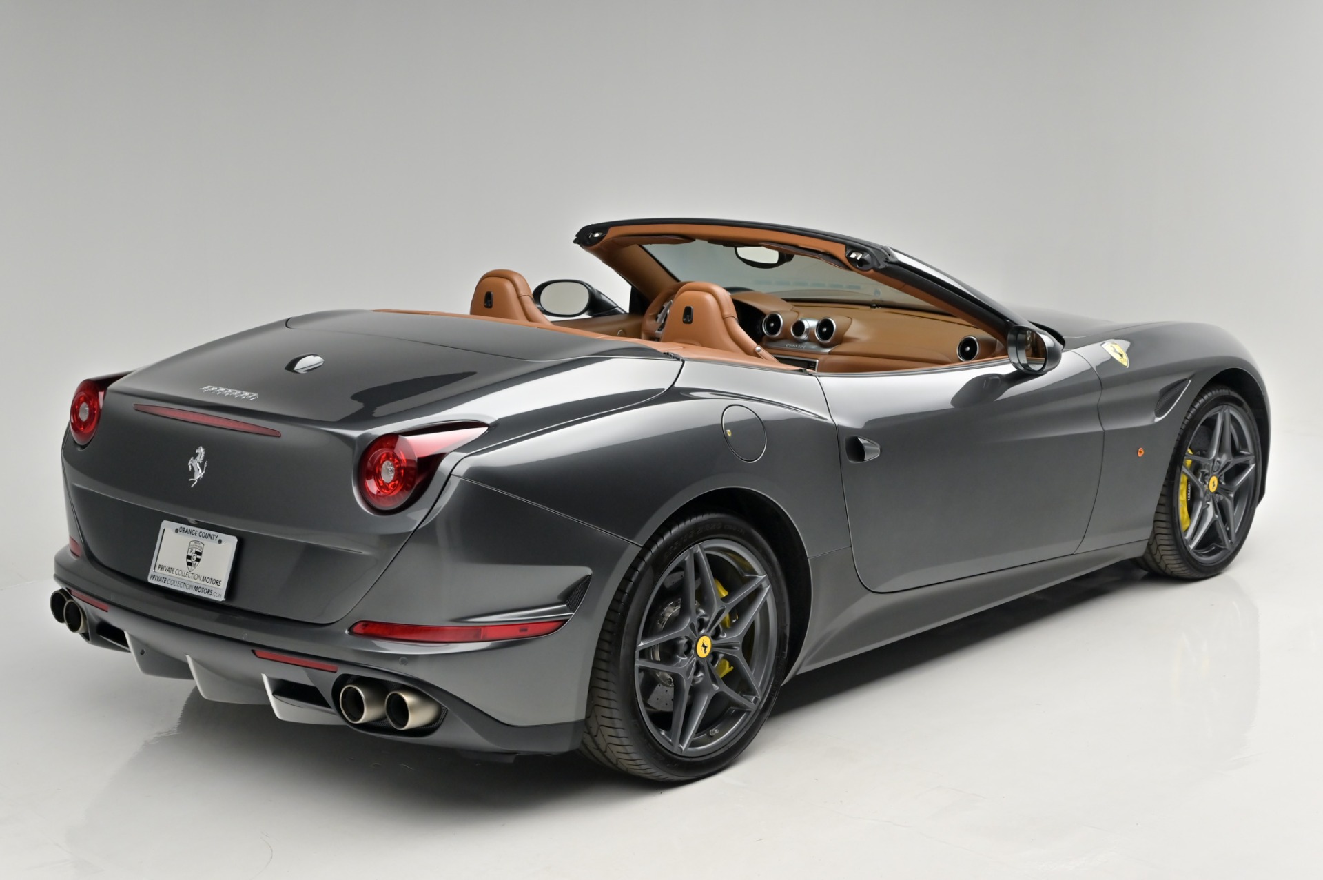 Used-2015-Ferrari-California-T