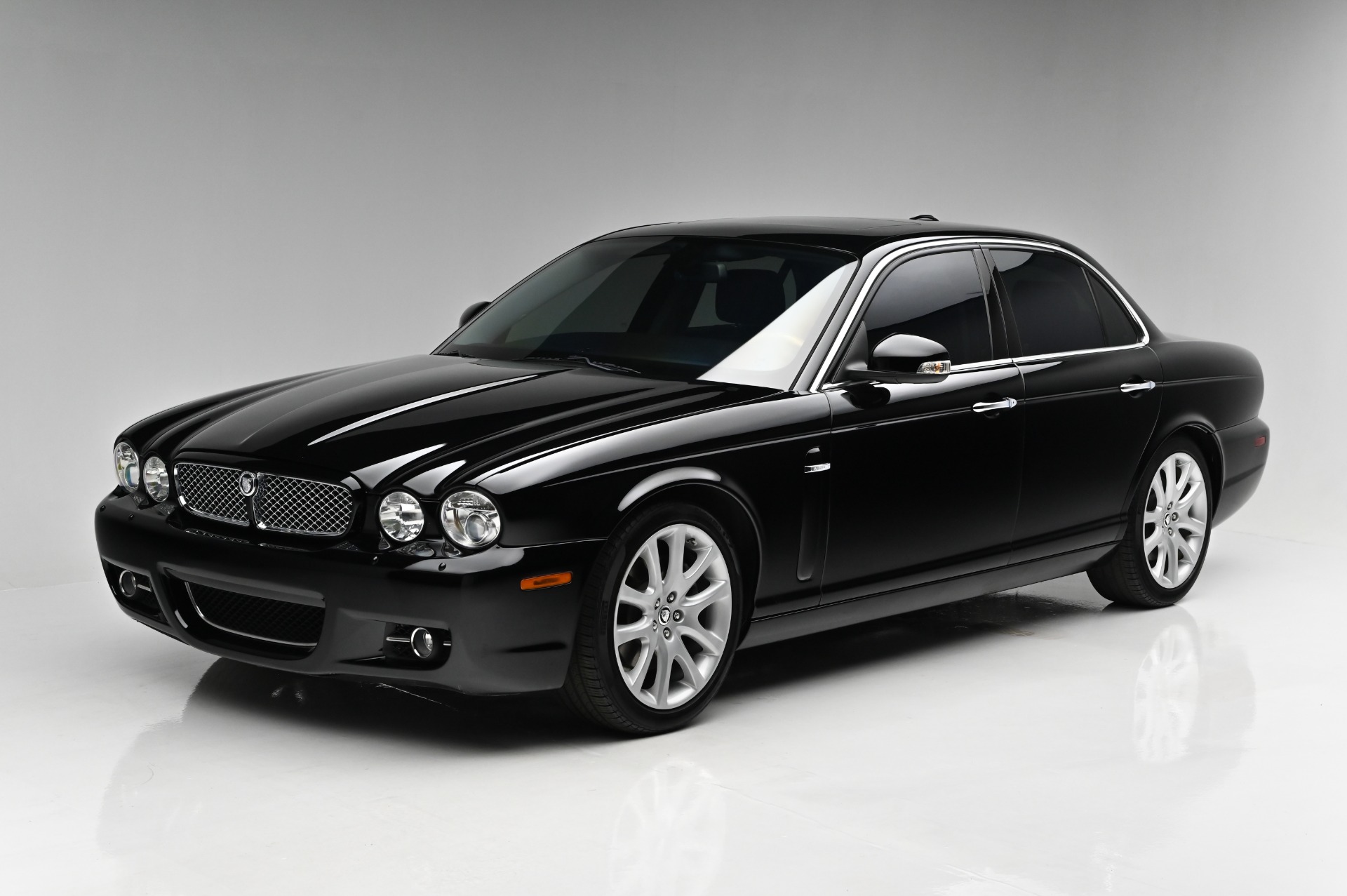 Used 2008 Jaguar XJ XJ8 XJ8 For Sale (22,995) Private Collection Motors Inc Stock B6249