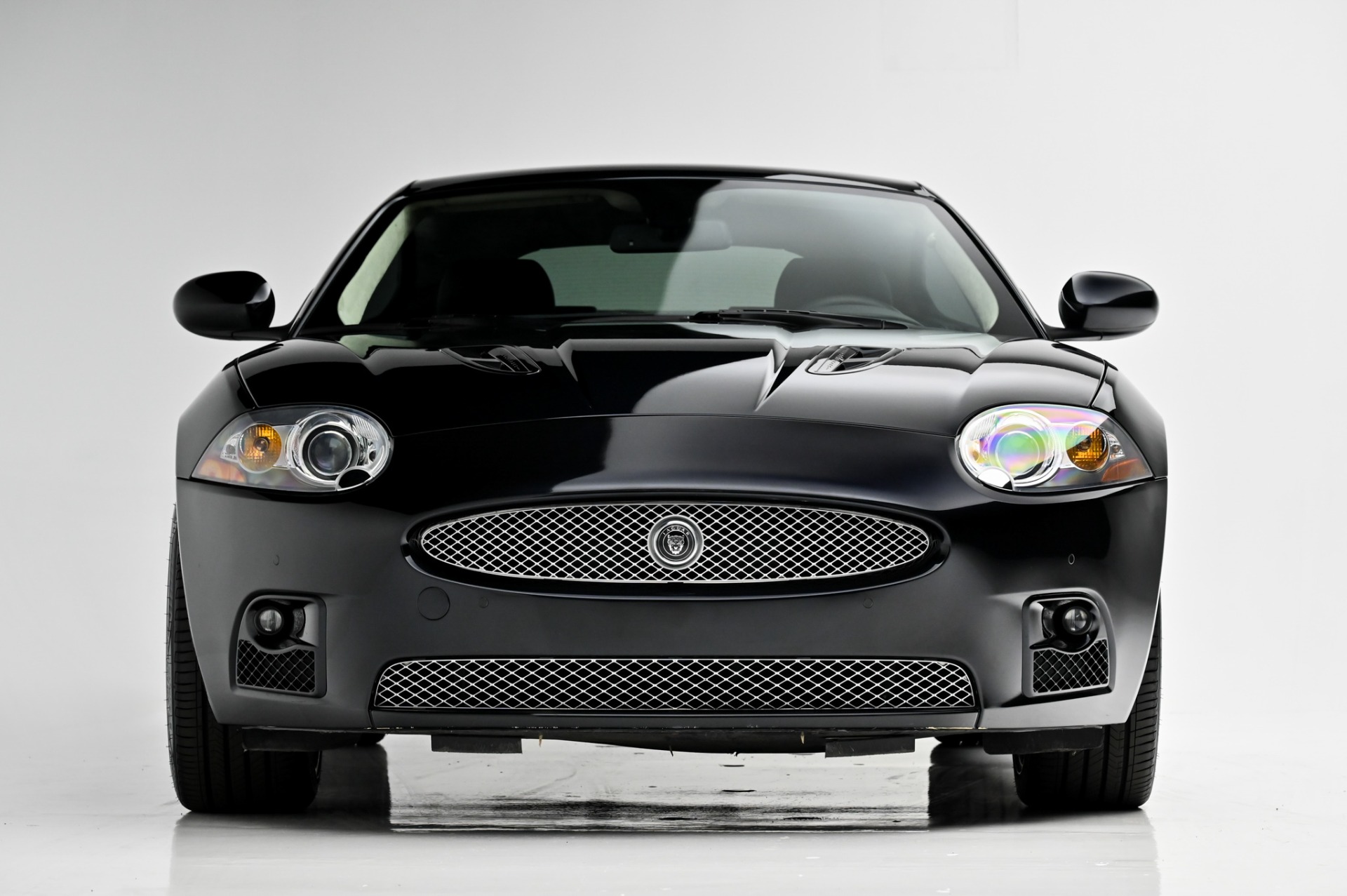 再入荷商品 XKR XKR Jaguar 2009 Used For Private | ($26,995) Sale ワールドミュージック