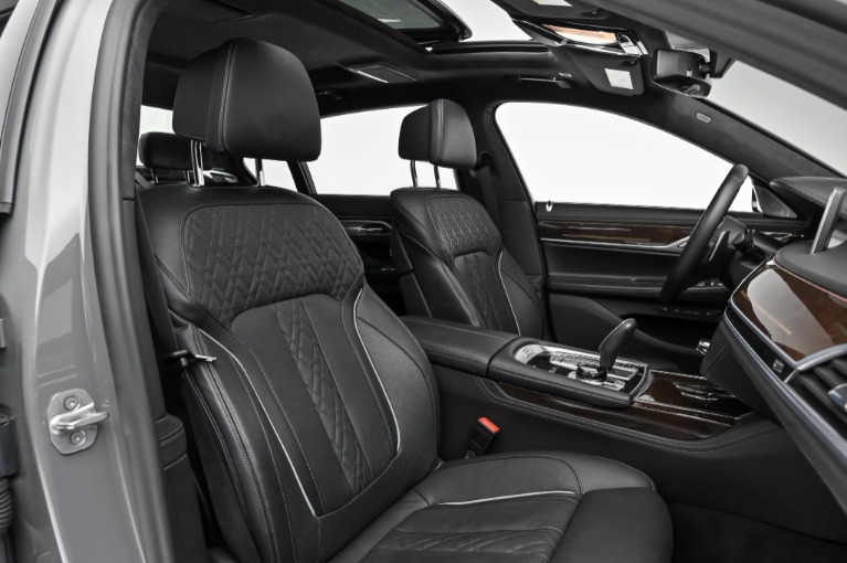 Used 2022 BMW M760i xDrive M760i xDrive for sale Sold at Private Collection Motors Inc in Costa Mesa CA 92627 4
