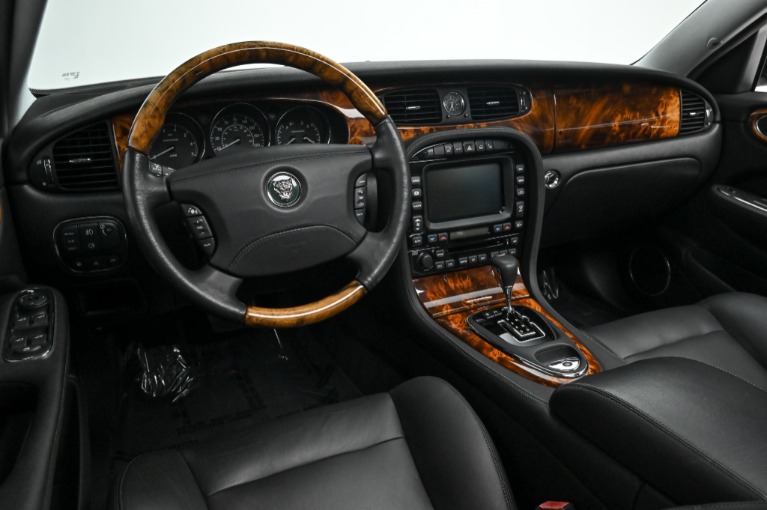 Used 2005 Jaguar XJR XJR for sale Sold at Private Collection Motors Inc in Costa Mesa CA 92627 2