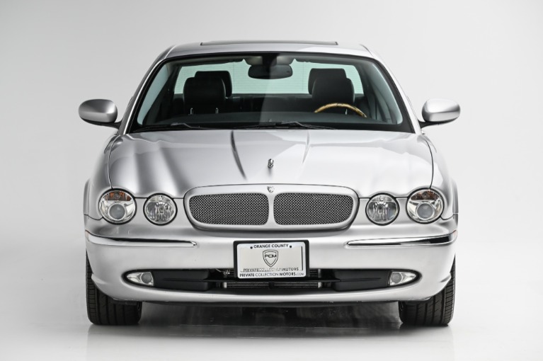 Used 2005 Jaguar XJR XJR for sale Sold at Private Collection Motors Inc in Costa Mesa CA 92627 5