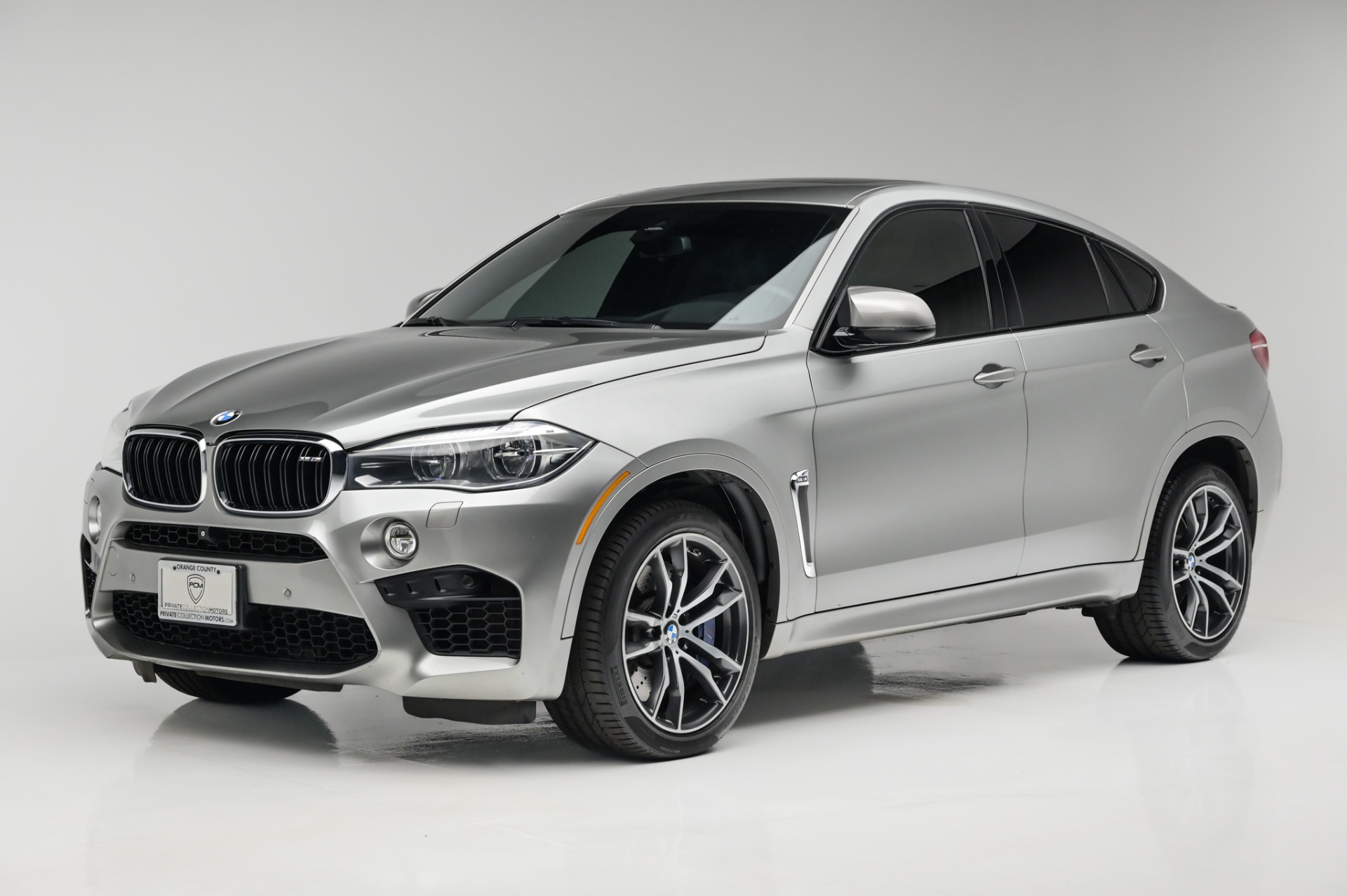 Standard Hood Fender & Mirrors | BMW X6 M 2015 Standard Hood Fender & Mirrors | BMW X6 M 2015