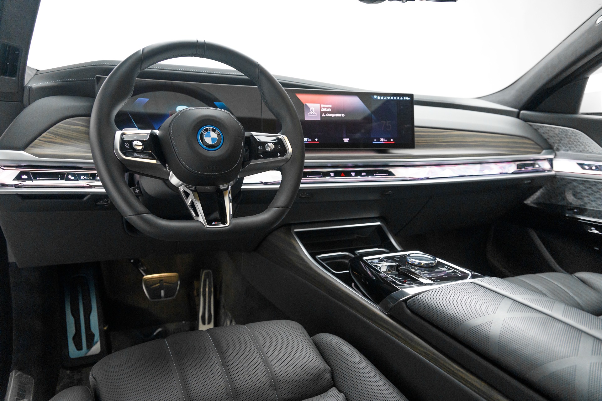 2023 Bmw i7 xDrive60 photo 2