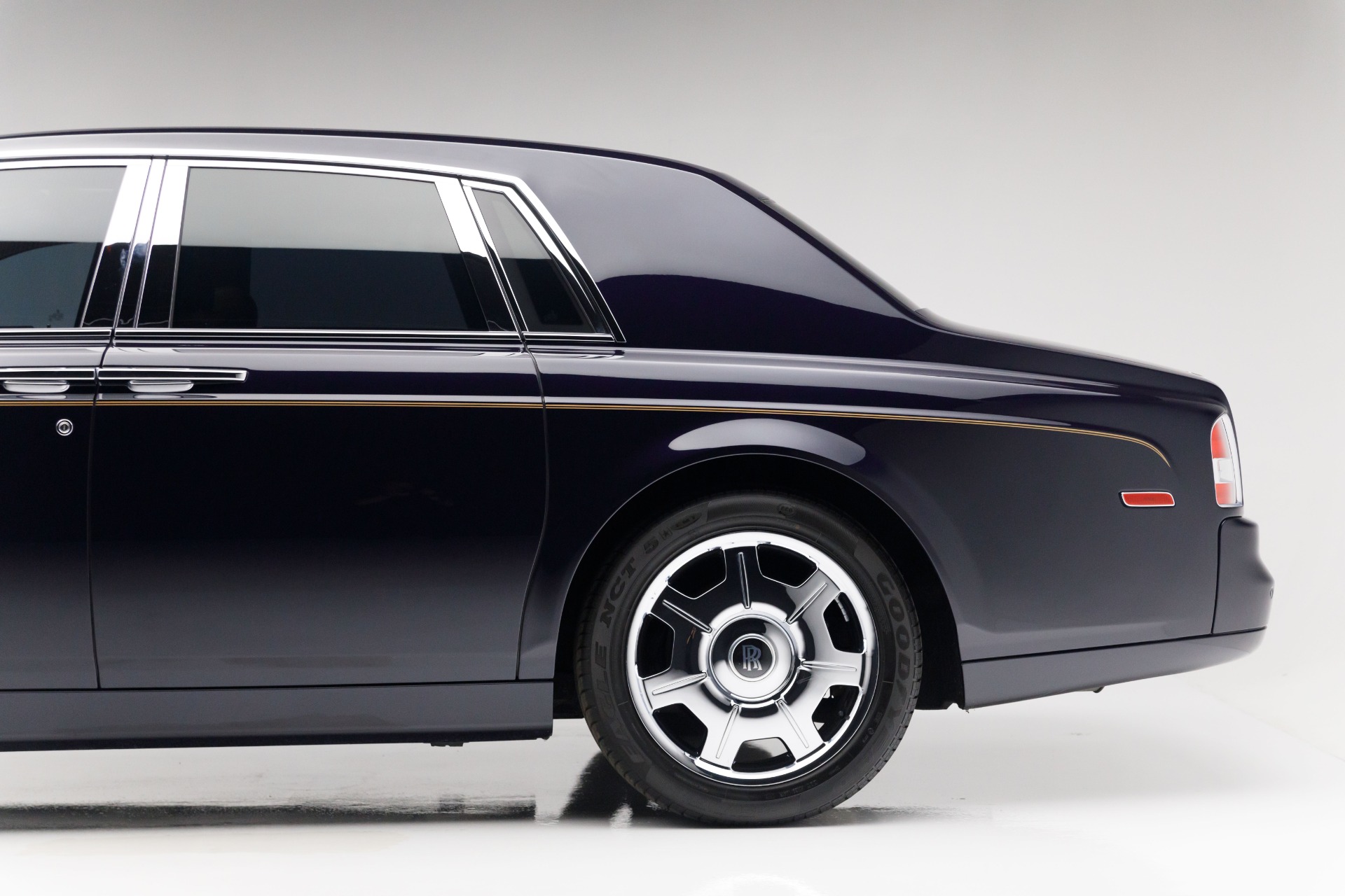 2005 Rolls Royce Phantom photo 21