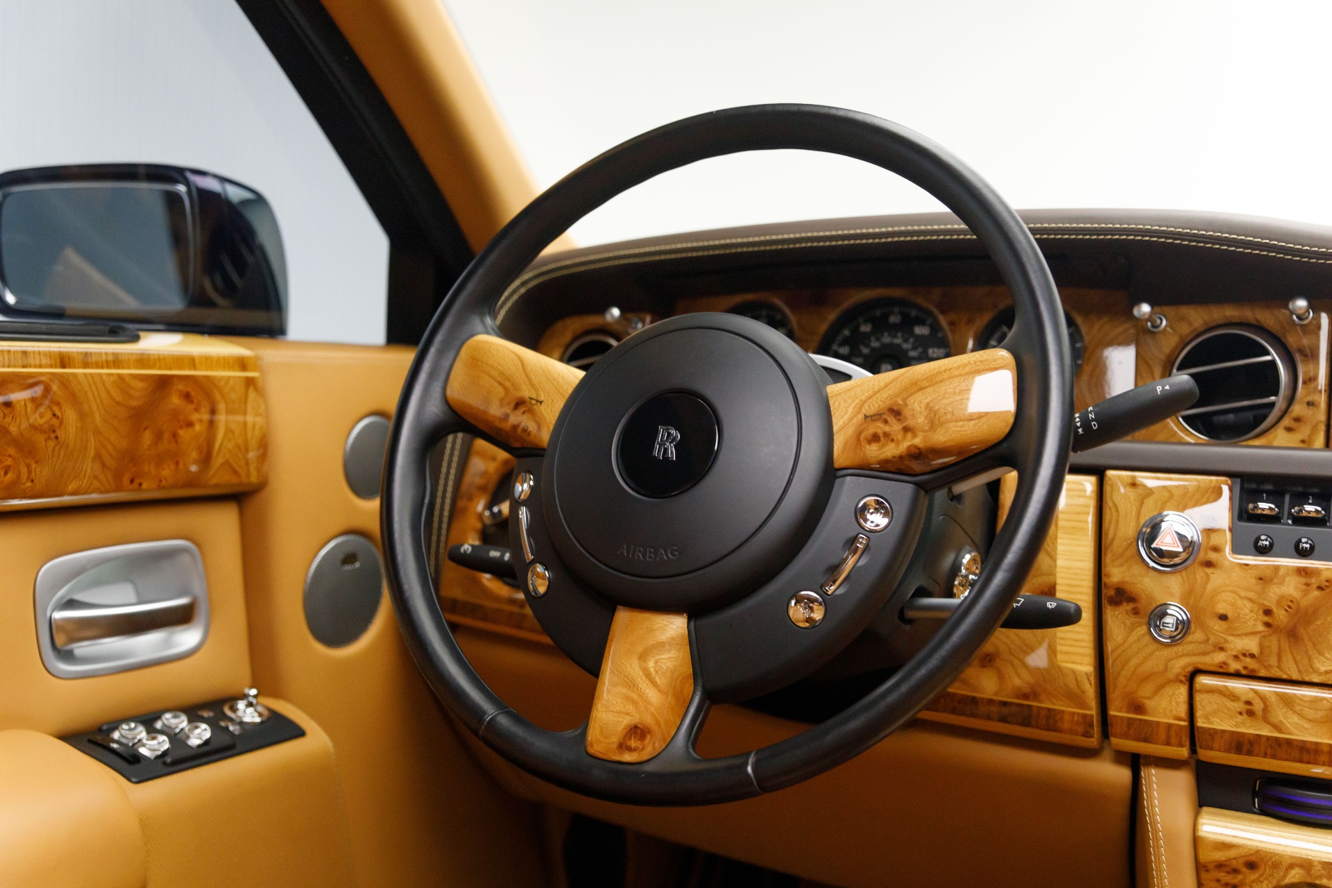 2005 Rolls Royce Phantom photo 31