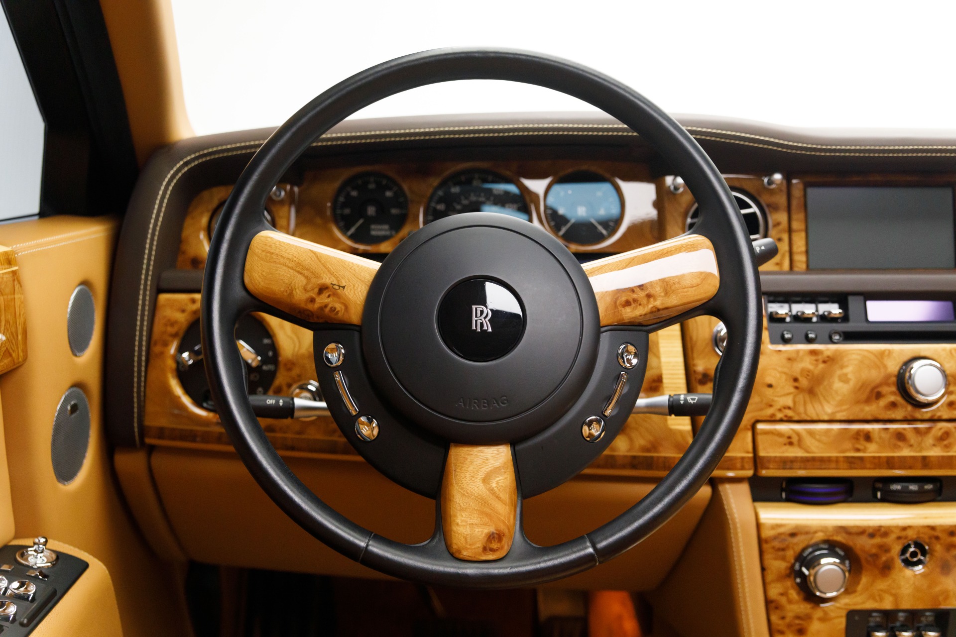 2005 Rolls Royce Phantom photo 37