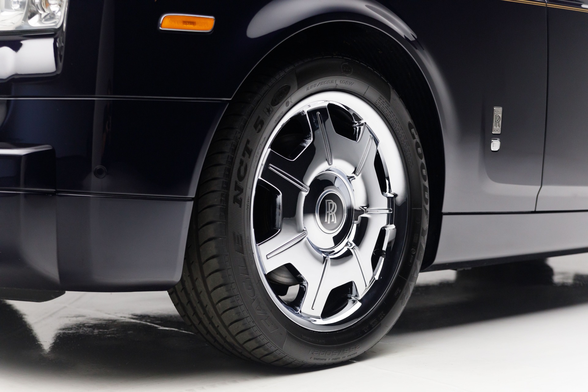 2005 Rolls Royce Phantom photo 43
