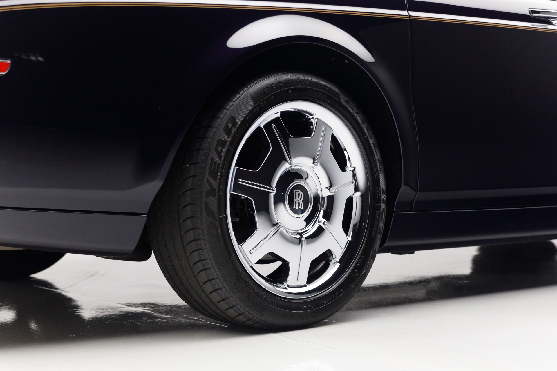 2005 Rolls Royce Phantom photo 46