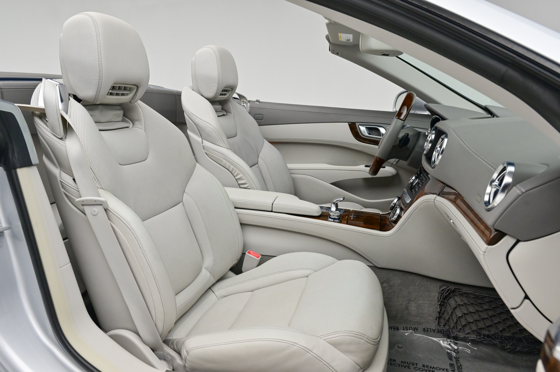 2013 Mercedes Benz SL 550 photo 4