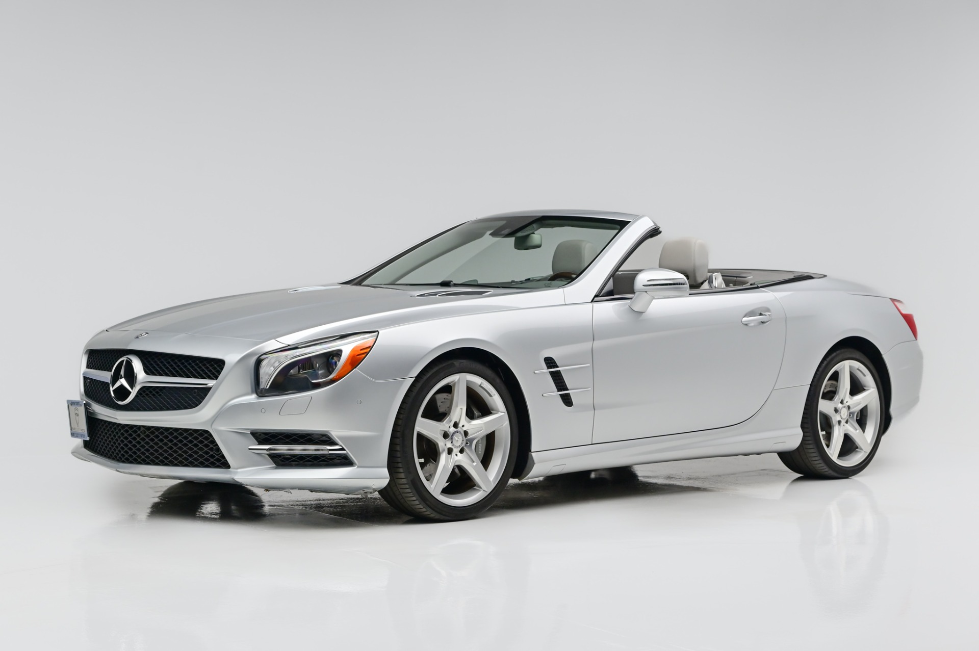 Used 2013 MercedesBenz SL 550 SL 550 For Sale (Sold) Private