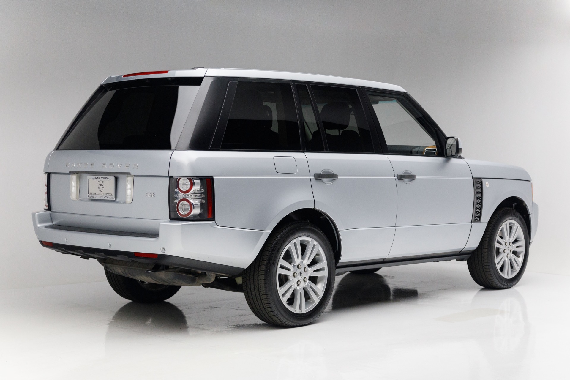 2011 Land Rover Range Rover HSE photo 2