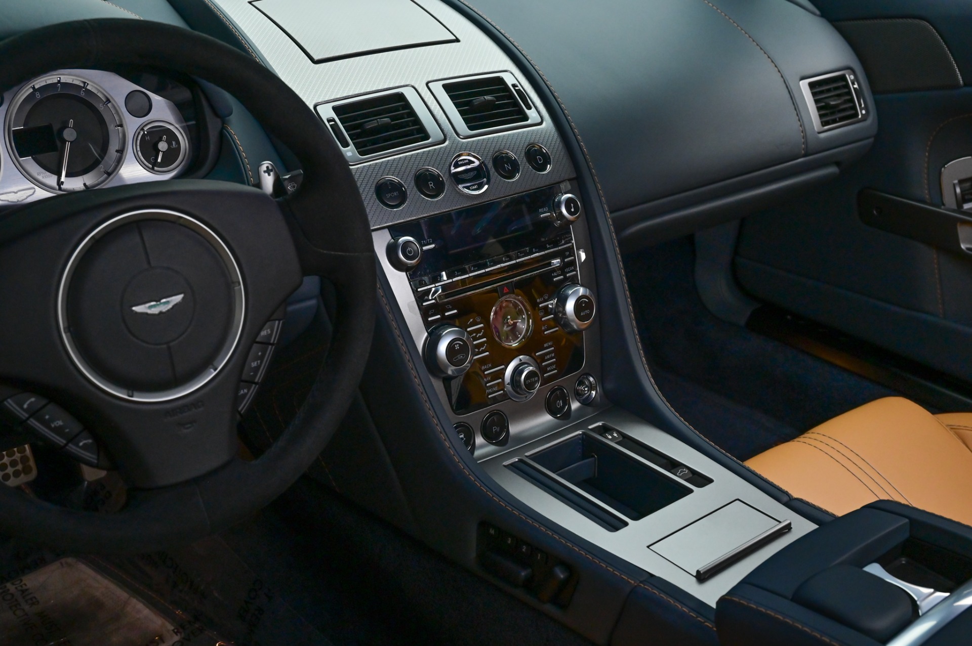 2012 Aston Martin V8 Vantage S photo 14