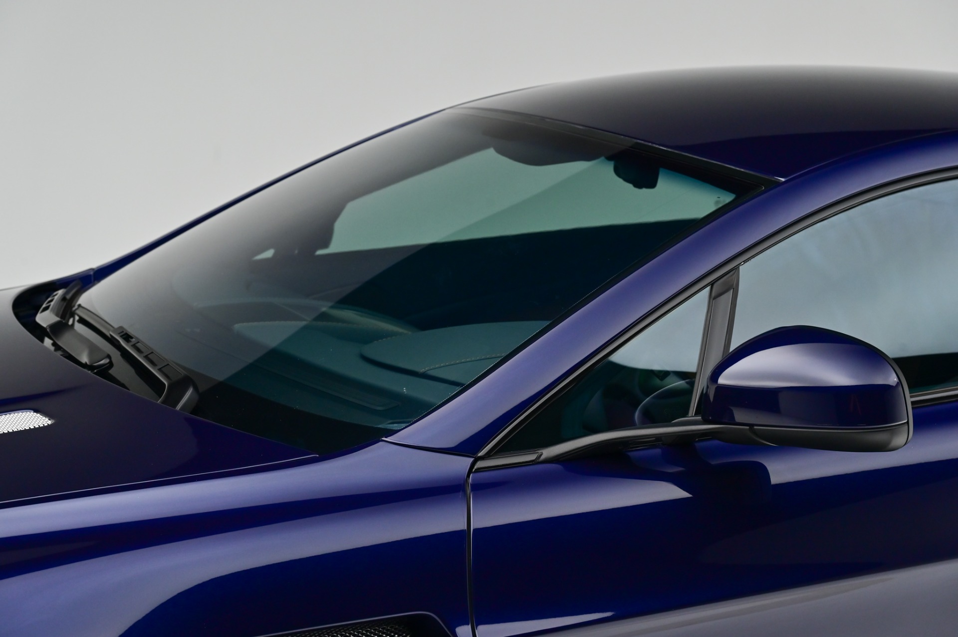 2012 Aston Martin V8 Vantage S photo 27