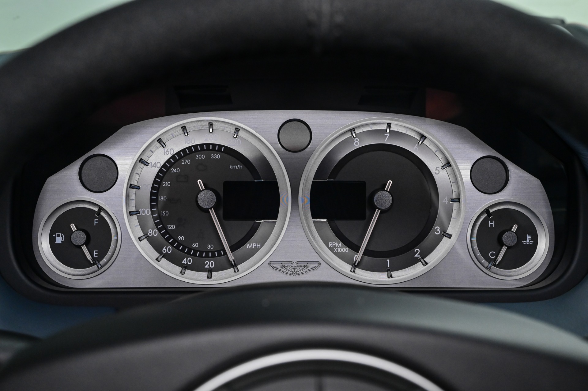 2012 Aston Martin V8 Vantage S photo 28