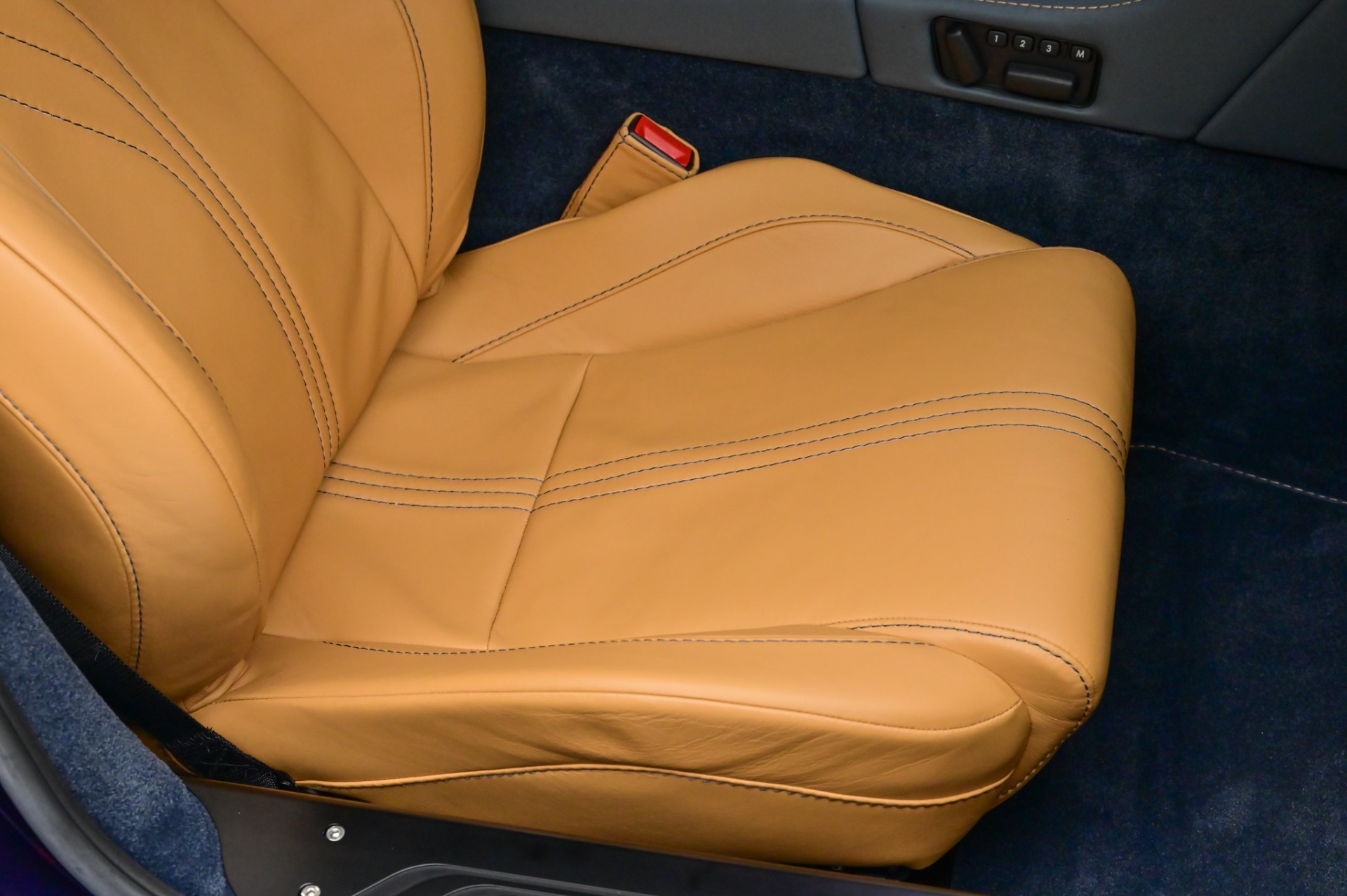2012 Aston Martin V8 Vantage S photo 42