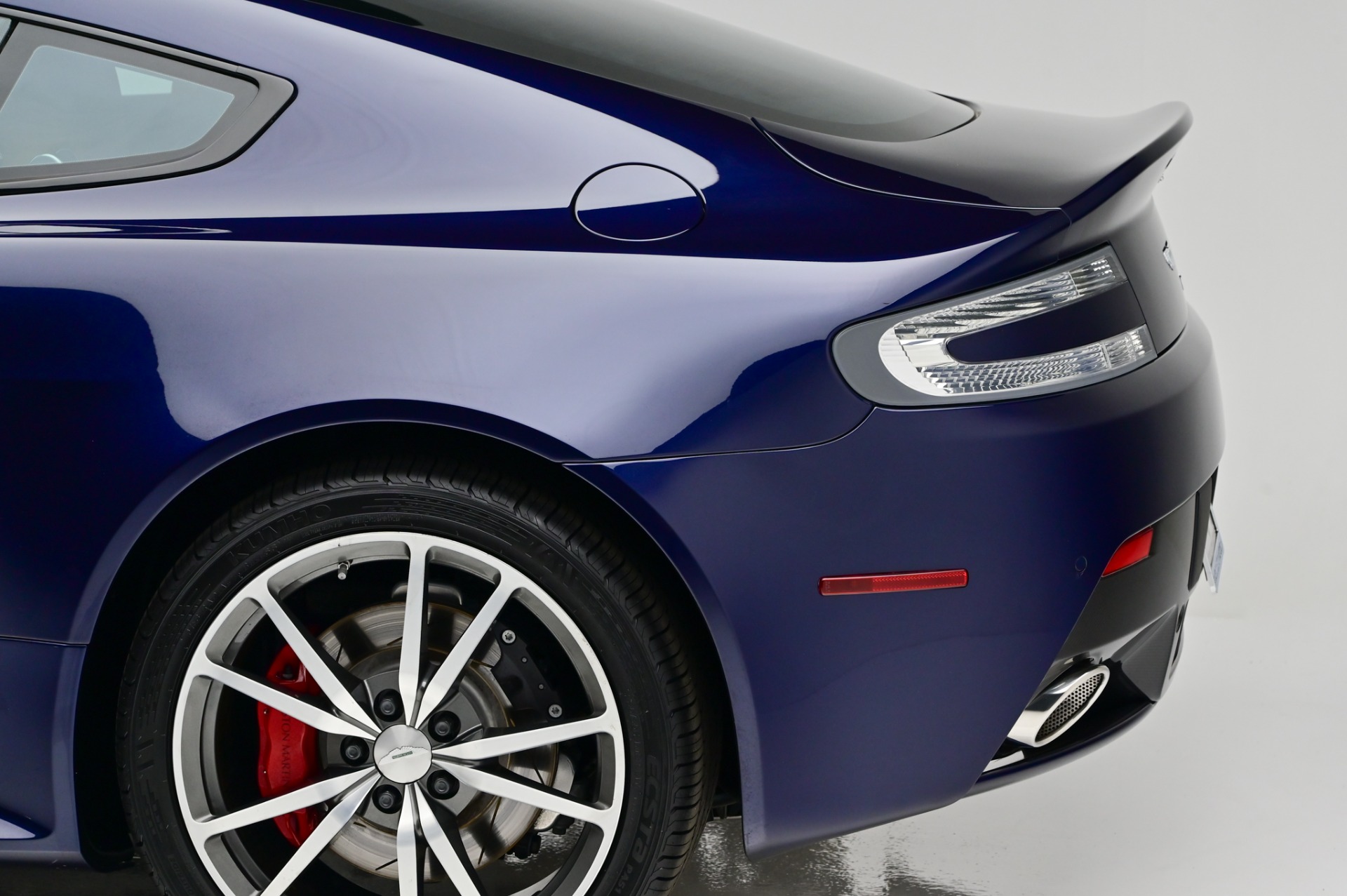 2012 Aston Martin V8 Vantage S photo 43