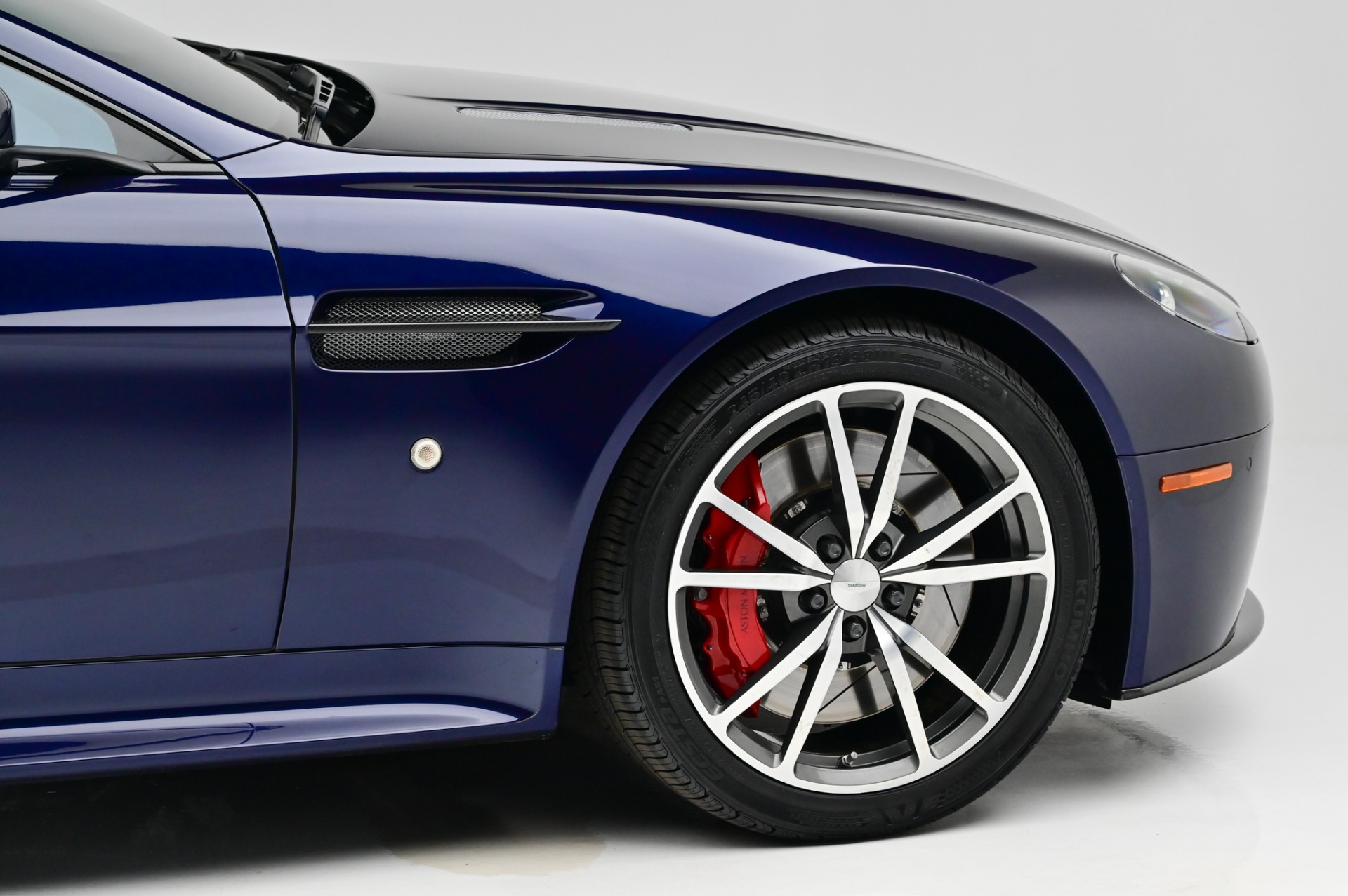 2012 Aston Martin V8 Vantage S photo 53