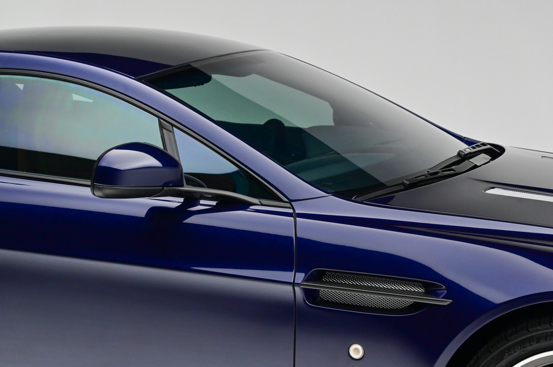 2012 Aston Martin V8 Vantage S photo 54