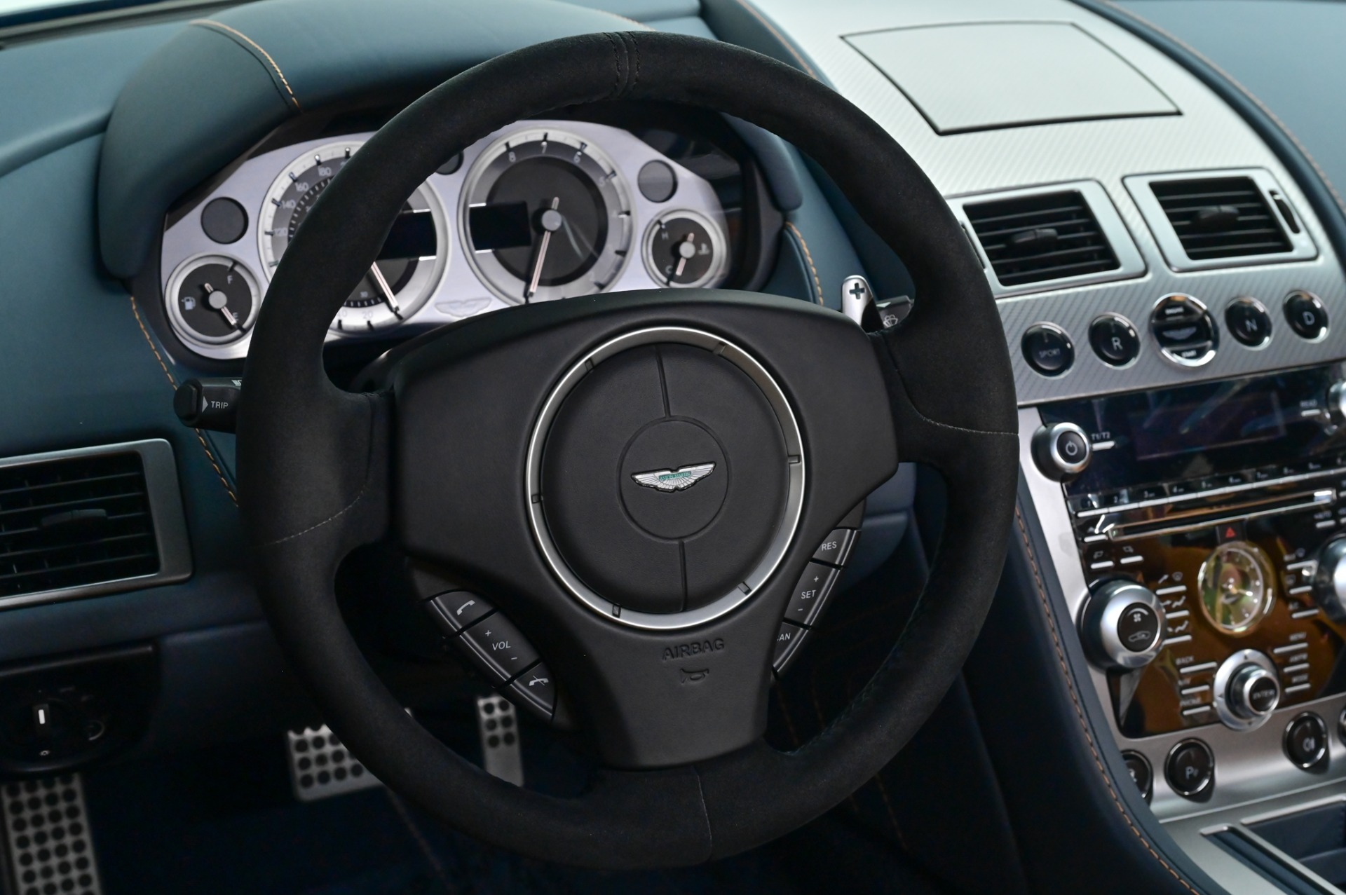 2012 Aston Martin V8 Vantage S photo 6