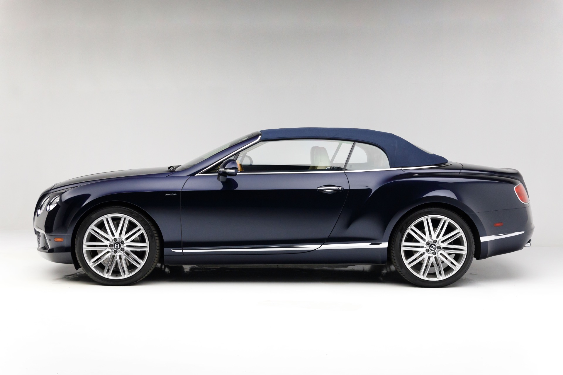 2014 Bentley Continental GTC photo 22