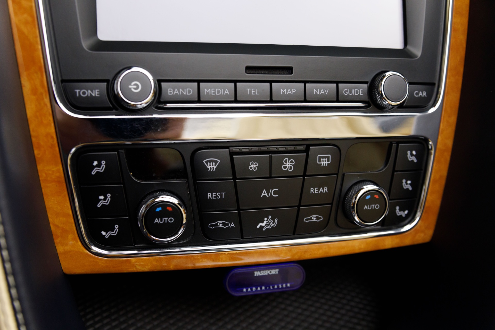 2014 Bentley Continental GTC photo 33