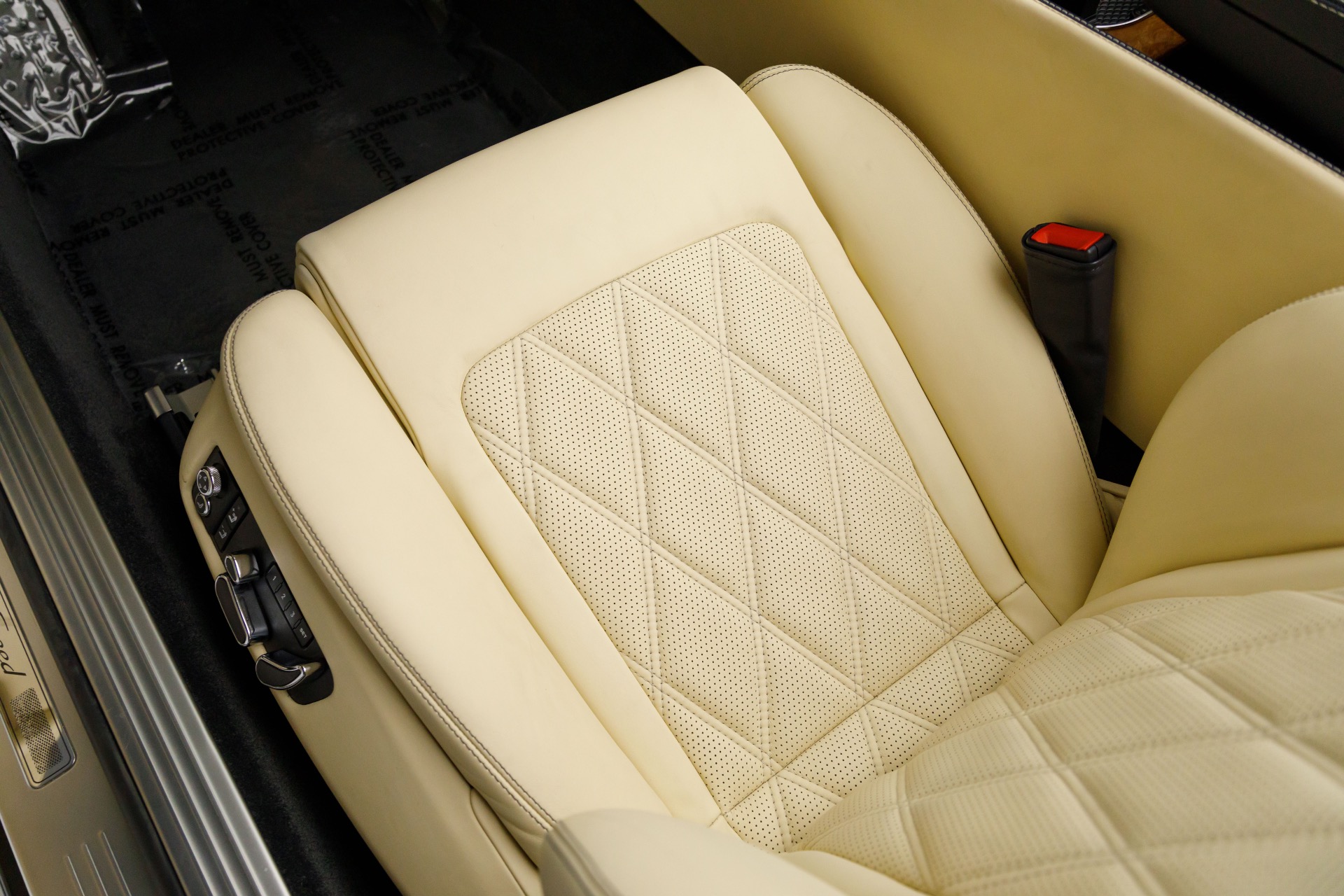 2014 Bentley Continental GTC photo 37